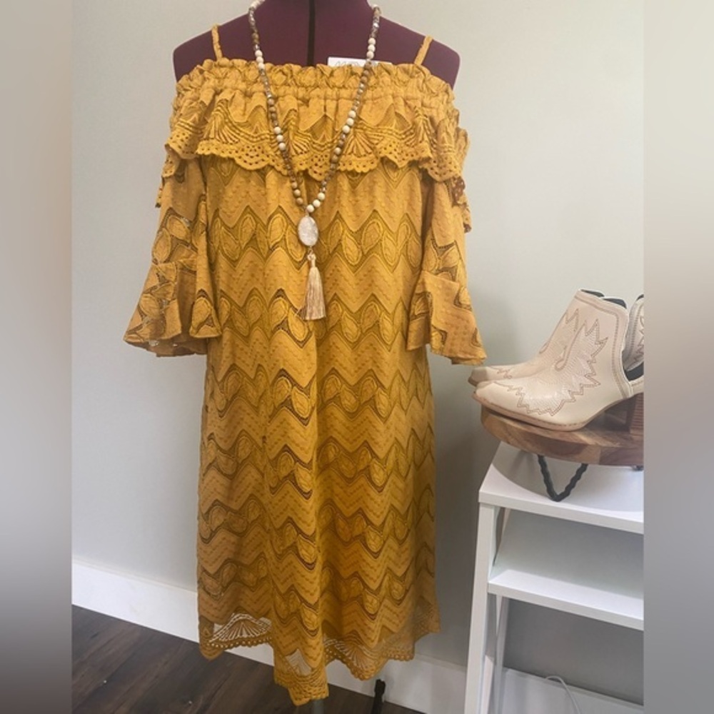 Vivi by Violet Weekend Off The Shoulder Dress